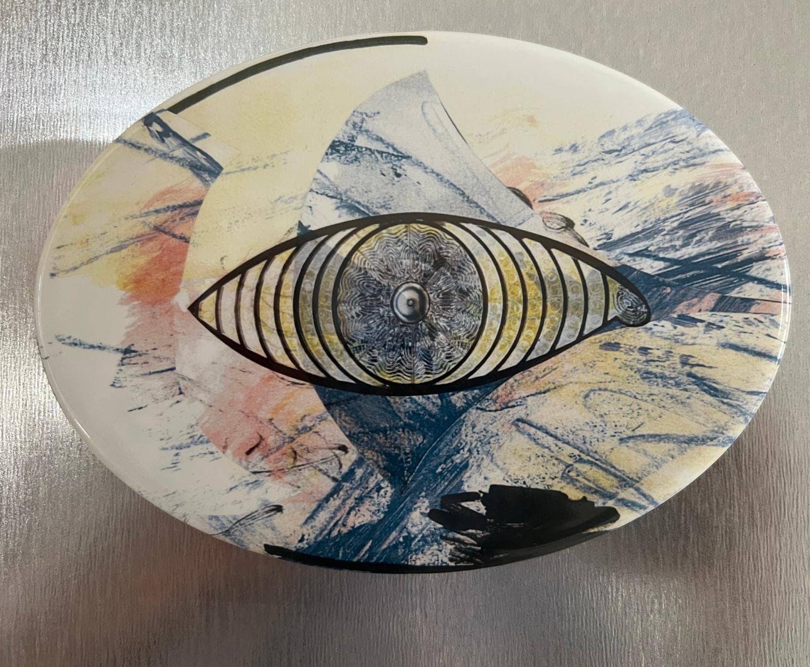 Eye